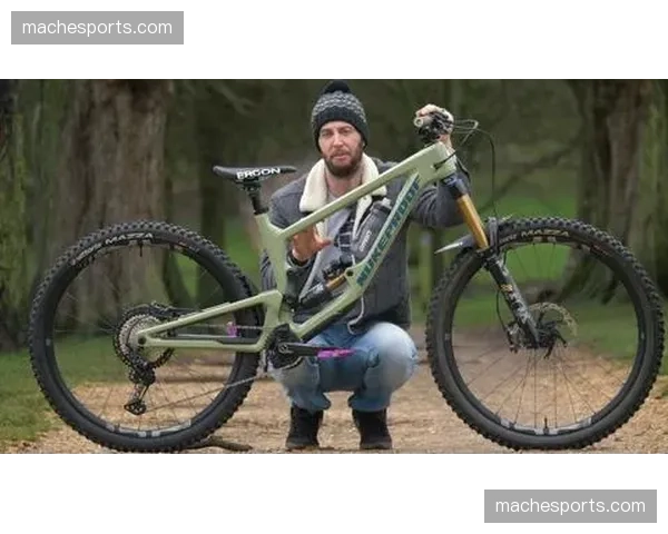 林道安全:多国自行车协会联合发起“佩戴护具”倡议 林道安全:多国自行车协会联合发起“佩戴护具”倡议