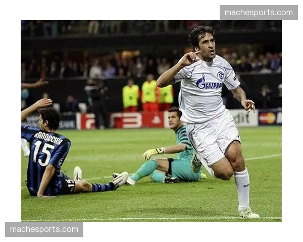 事件回顾：从领先到被逆转，沙尔克04队长复盘比赛最后十分钟