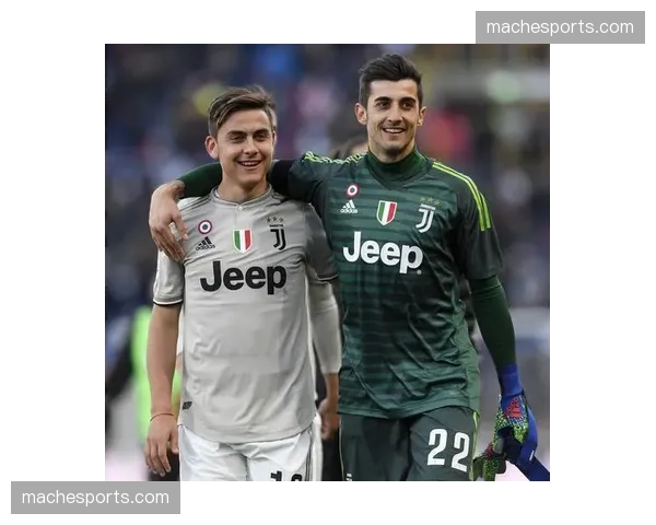 即时：意甲争四大战，博洛尼亚2-1尤文图斯，齐尔克泽制胜球