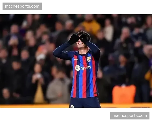 世体:巴萨管理层就佩德里的长期续约合同展开初步谈判 世体:巴萨管理层就佩德里的长期续约合同展开初步谈判