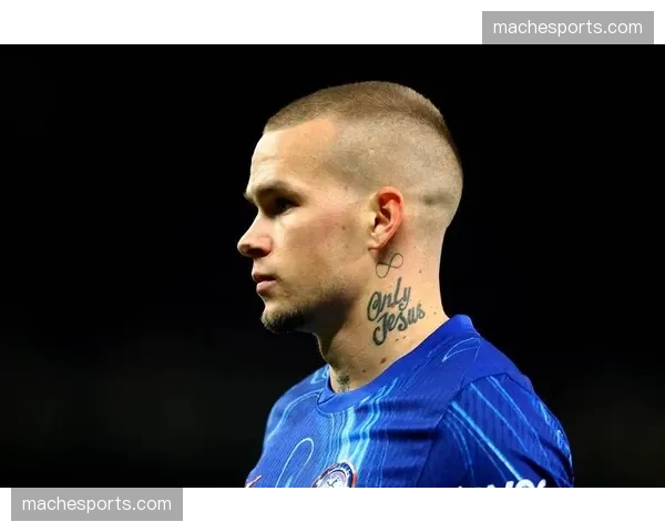 纪律委员会曾考虑追加马奎尔禁赛两场，综合考量后从轻处罚